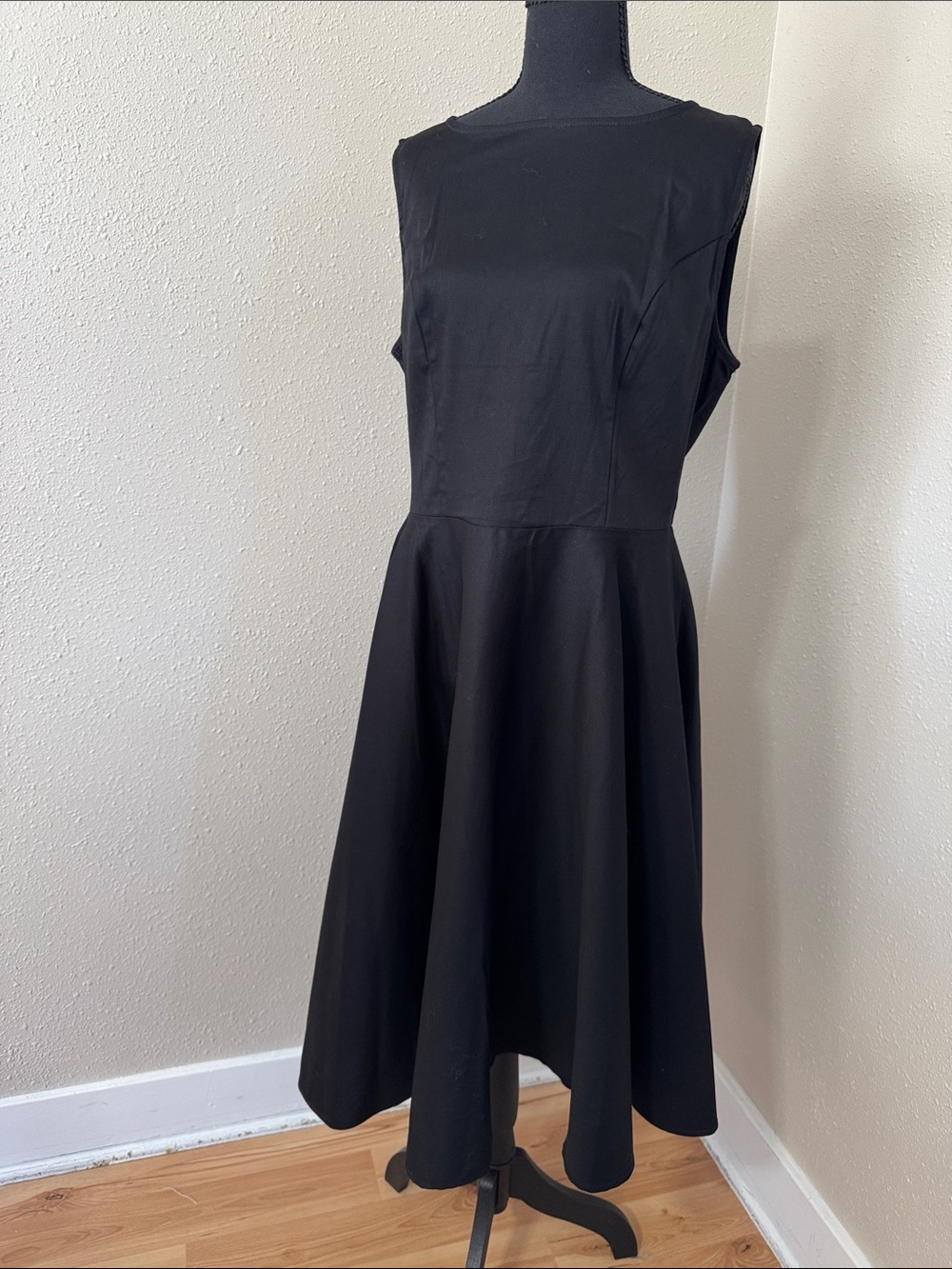 Sleeveless Black Midi Fit-and-Flare Dress